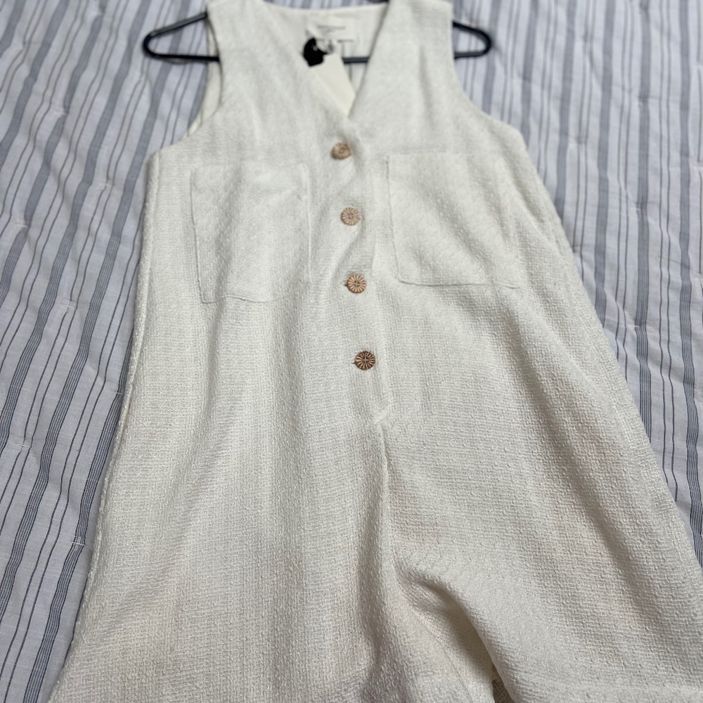 Tuckernuck  new with tags!